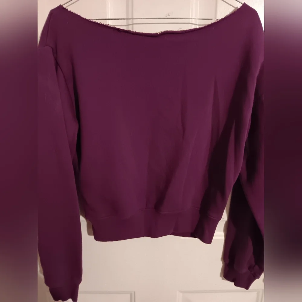 VS PINK Off-shoulder sweater - Picture 2 of 3